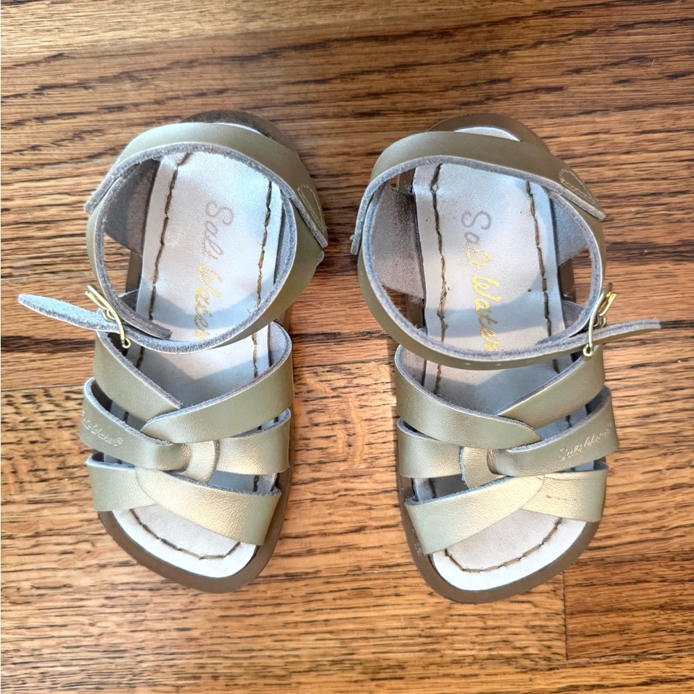 Saltwater sandals toddler girls size 7!